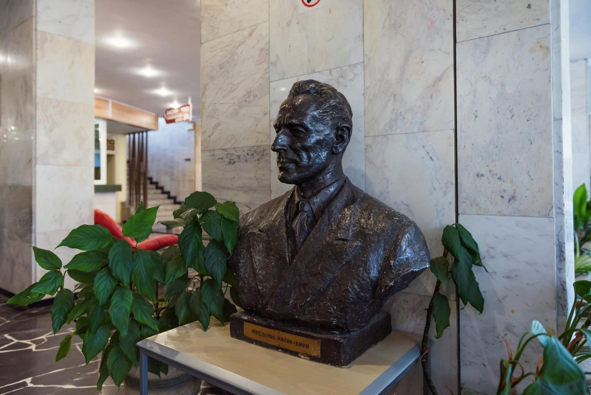 International Home Of Scientists Joliot Curie Saints Constantine and Helena ภายนอก รูปภาพ